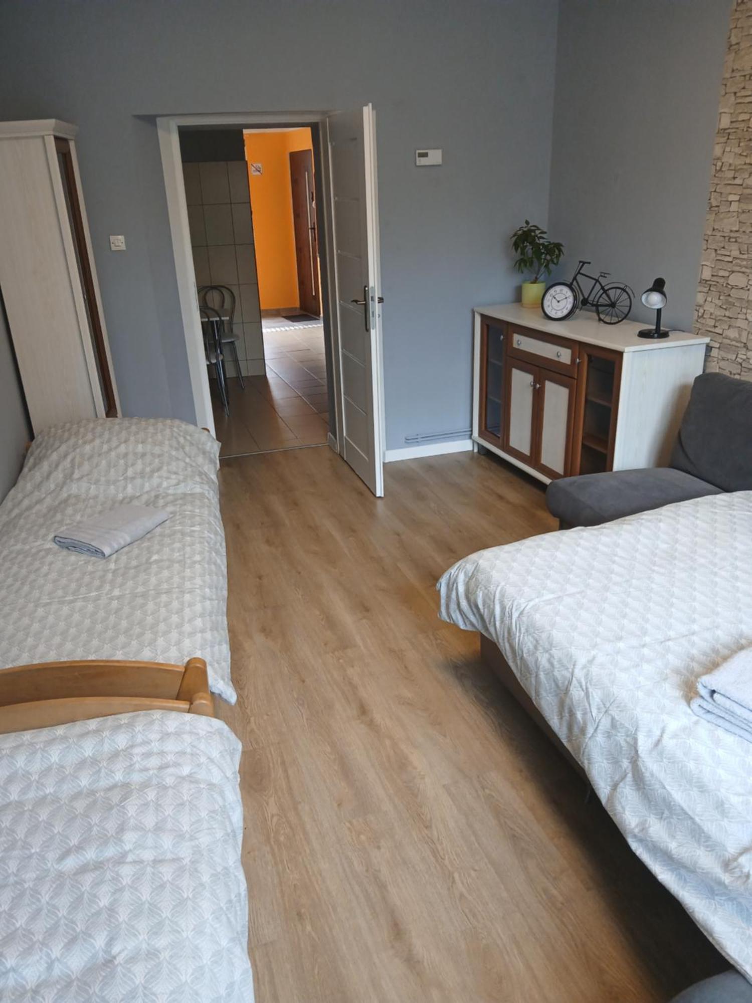 Apartament Blisko Dworca แชมิตช์ ภายนอก รูปภาพ